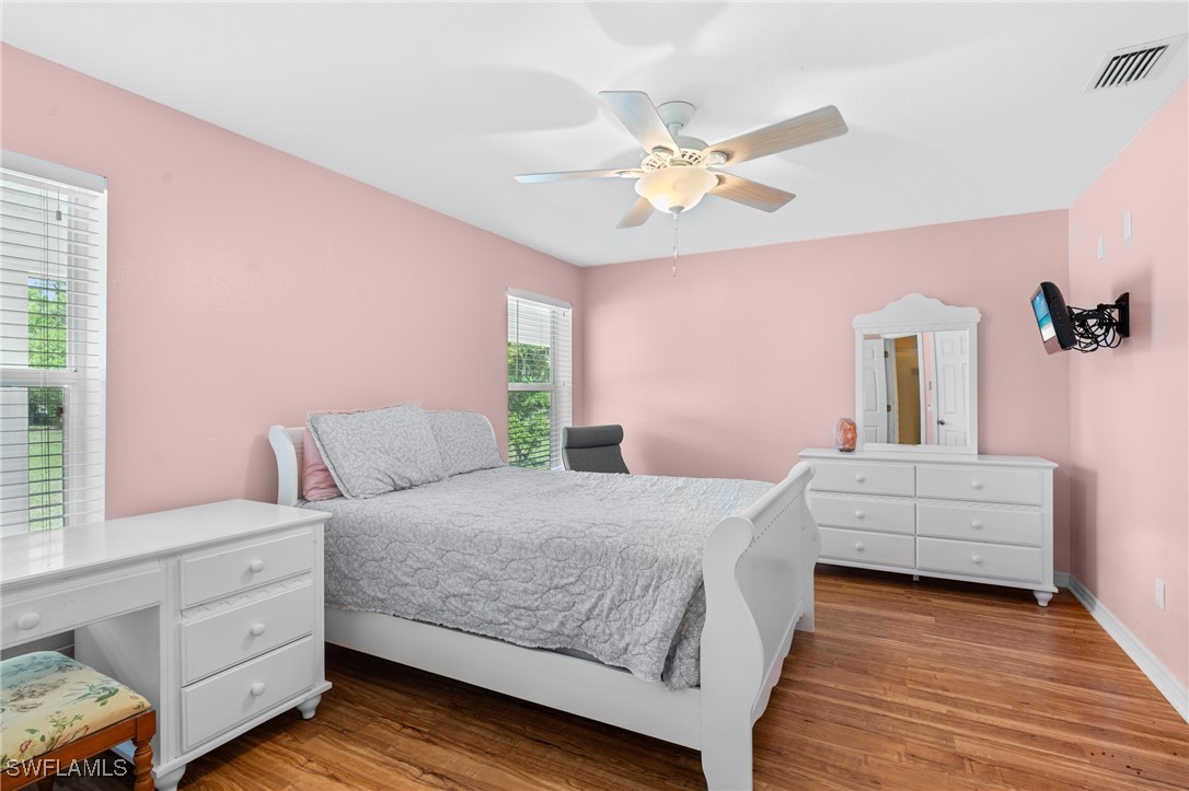 3 Bed SingleFamilyResidence for Sale in North Fort Myers, photo 31