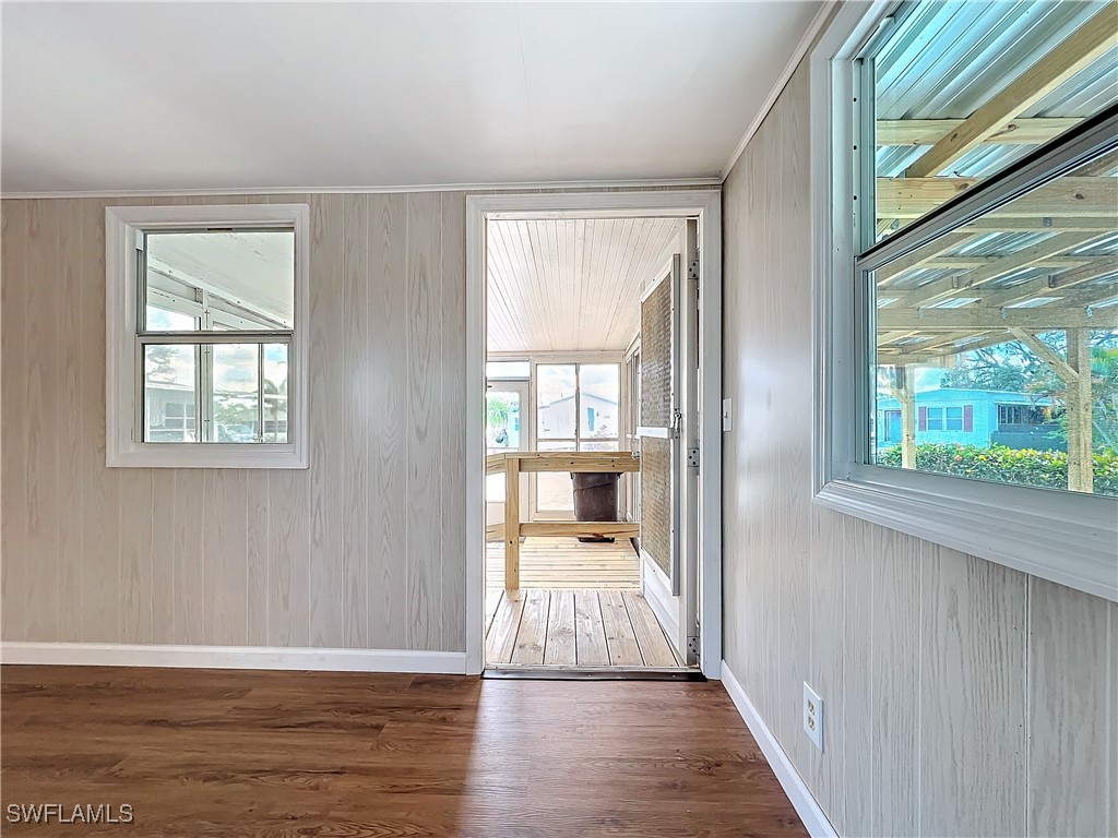 2 Bed ManufacturedHome for Sale in Mobile Manor, FL, $75,000 — photo 31