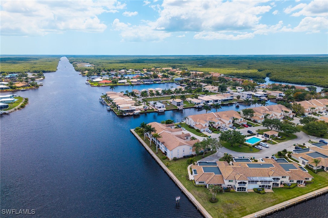 2 Bed Waterfront Home for Sale in Sunrise Cay, FL, $399,000 — photo 31