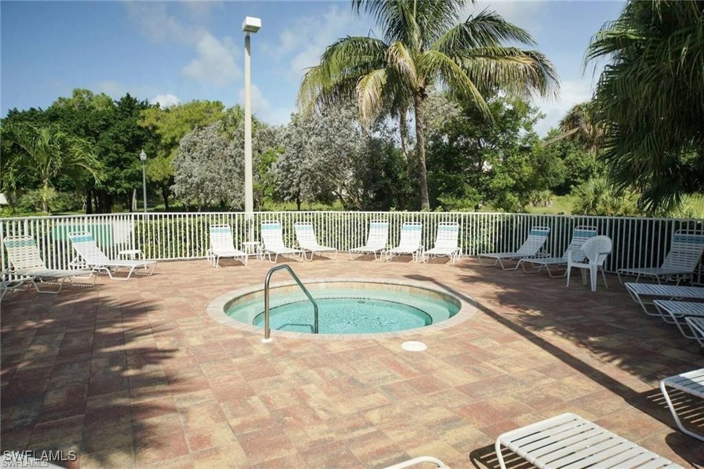 2 Bed Condominium for Sale in Clubhouse Villas, FL, $219,900 — photo 31
