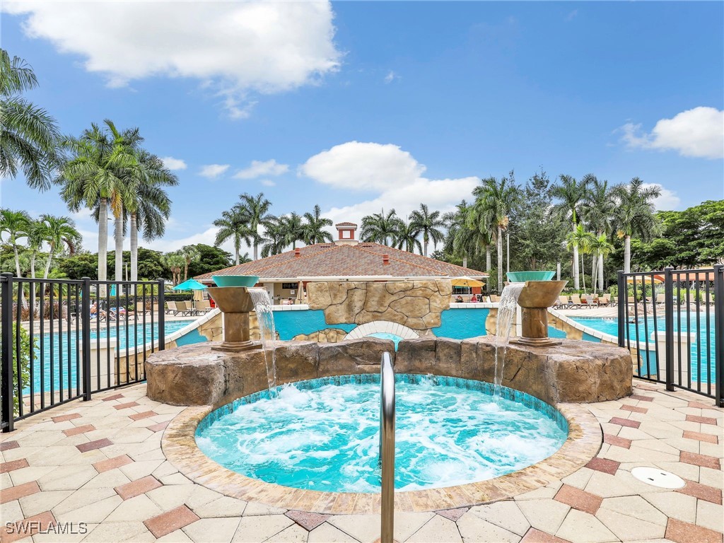 2 Bed Condominium for Sale in Barletta, FL, $259,900 — photo 31