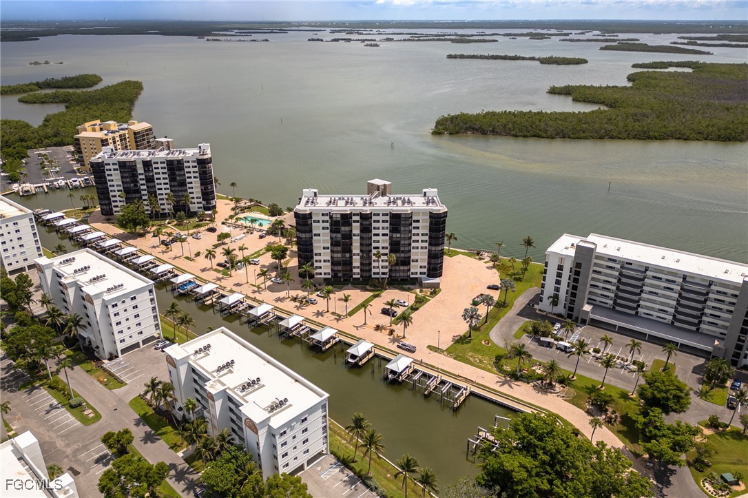 2 Bed Waterfront Home for Sale in Harbour Pointe Condo, FL — photo 31