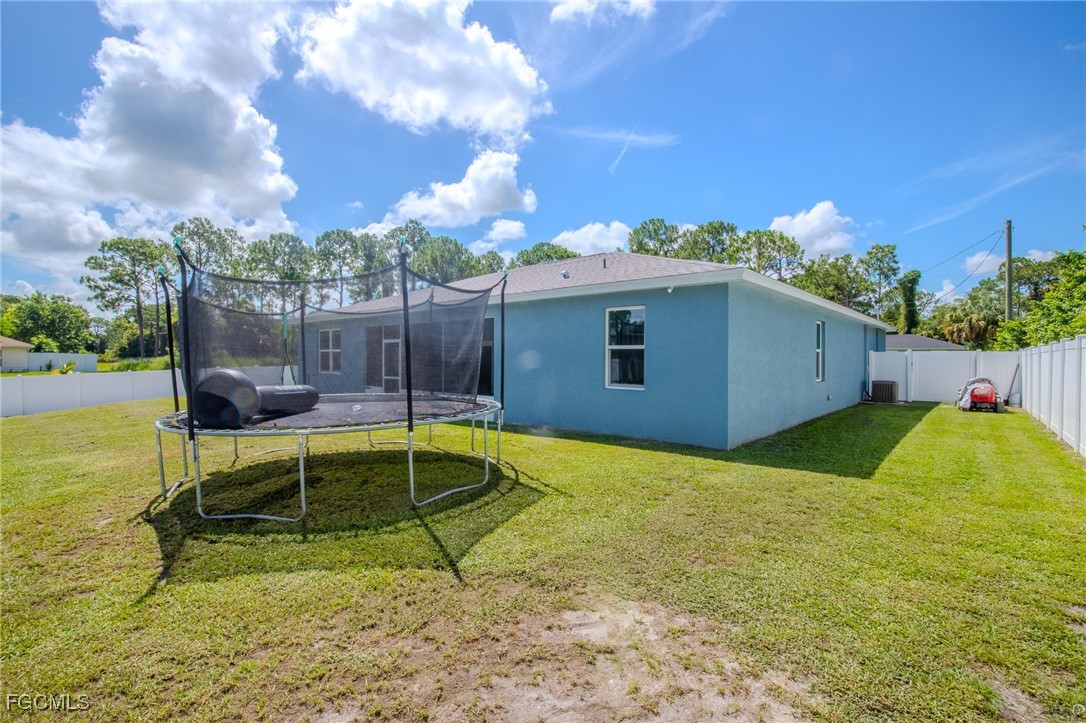 3 Bed SingleFamilyResidence for Sale in Port Labelle, FL — photo 31
