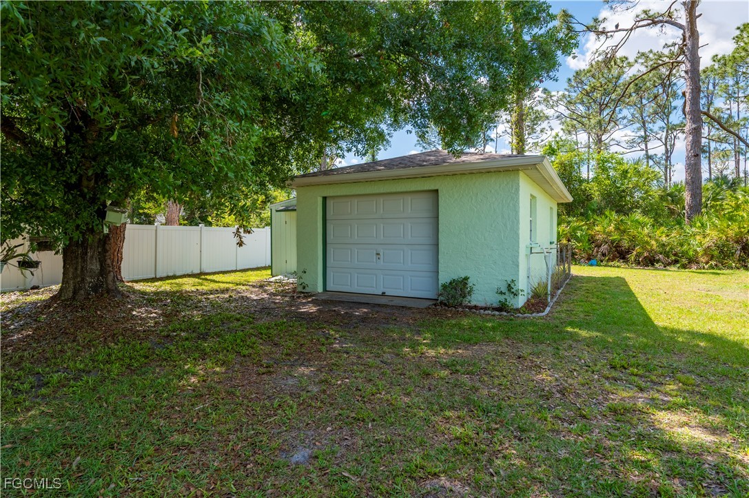 2 Bed SingleFamilyResidence for Sale in North Port, photo 31