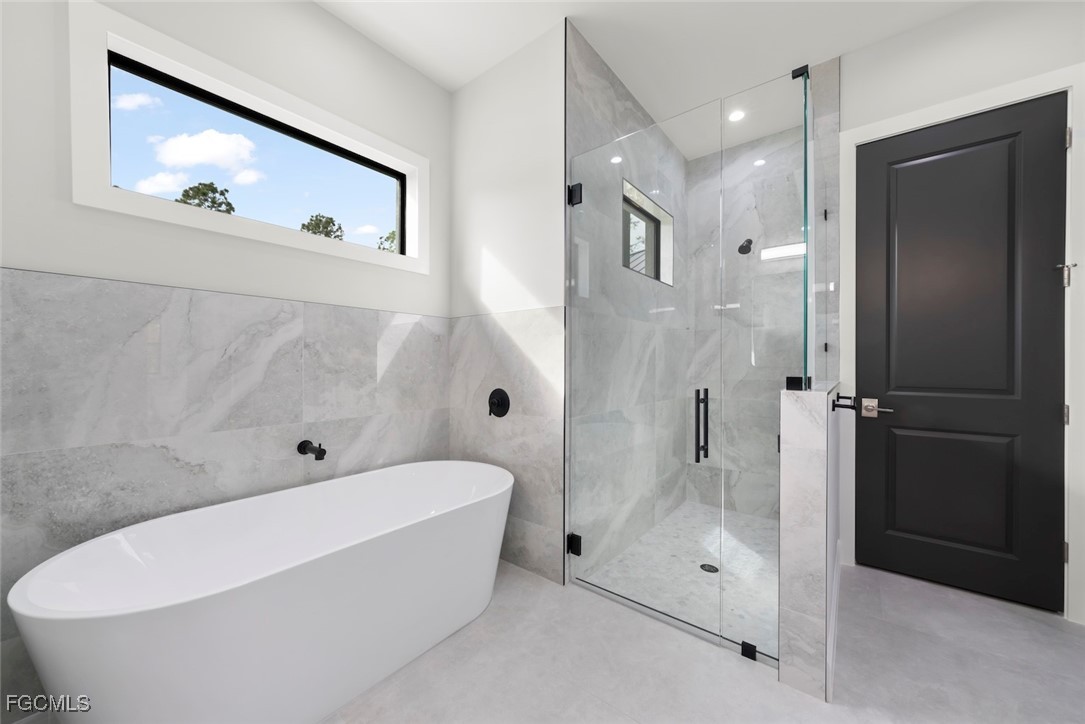4 Bed SingleFamilyResidence for Sale in Naples, photo 31