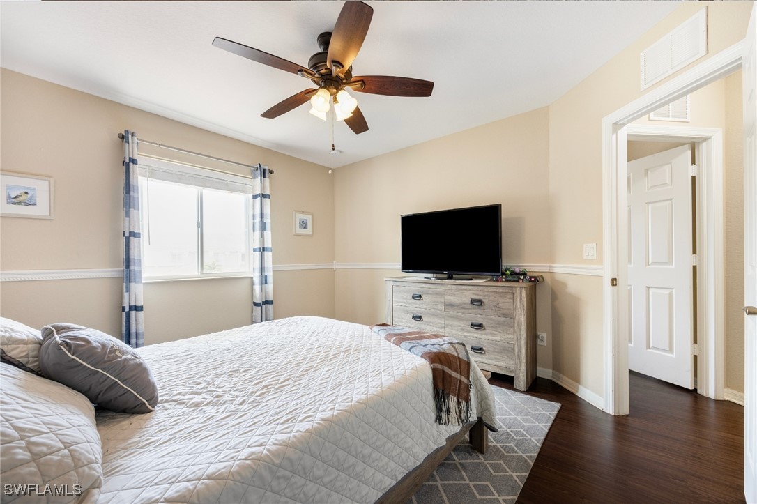 3 Bed Townhouse for Sale in Colonnade At Forum, FL, $299,000 — photo 31