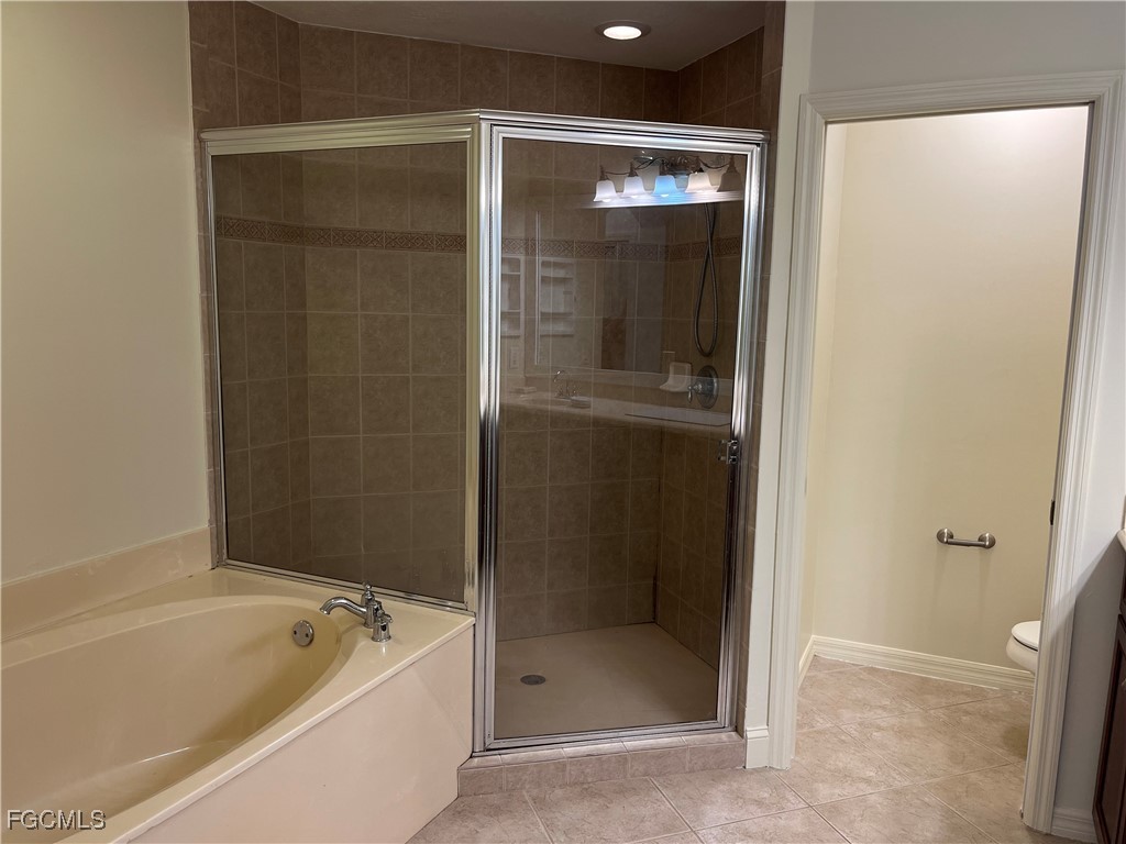 4 Bed Townhouse for Sale in Colonnade At Forum, FL, $285,000 — photo 31