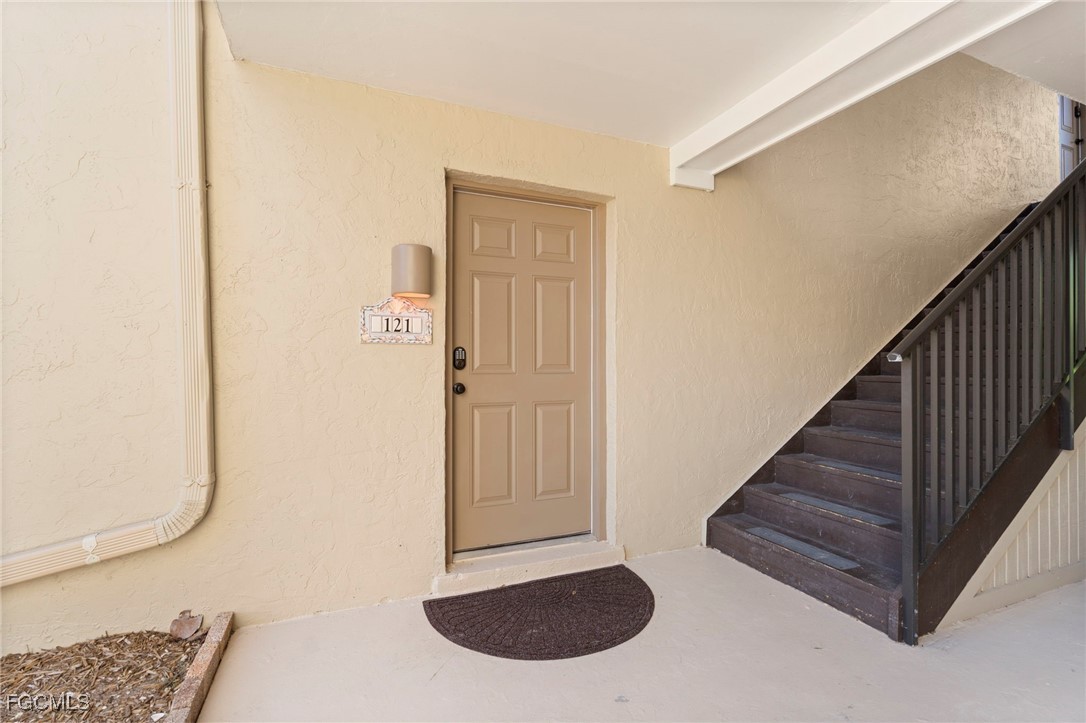 2 Bed Waterfront Home for Sale in Sanibel, FL, $799,000 — photo 31