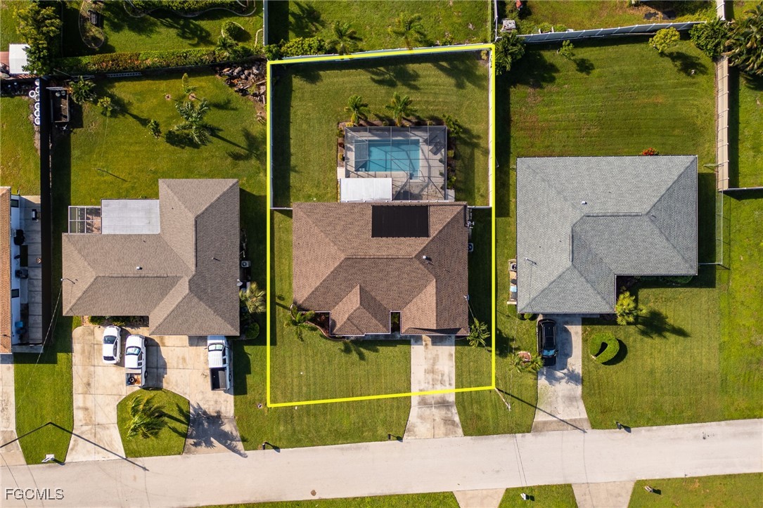 3 Bed Pool Home for Sale in Cape Coral, photo 31