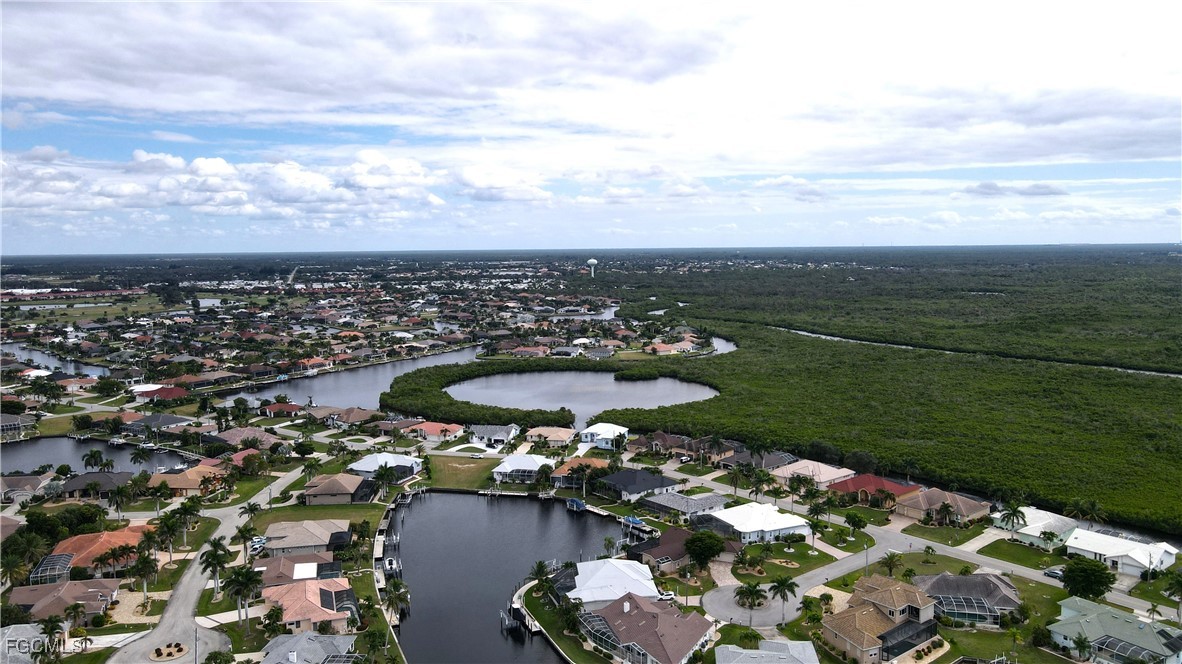 3 Bed Pool Home for Sale in Burnt Store Isles, photo 31