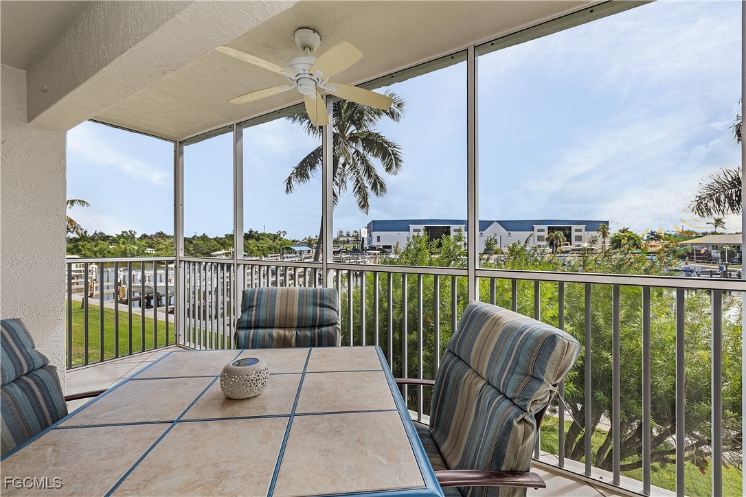 2 Bed Waterfront Home for Sale in Bokeelia, photo 31