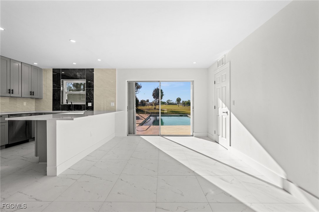3 Bed Pool Home for Sale in Oakland Hills, photo 31