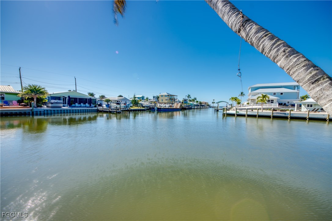 1 Bed Waterfront Home for Sale in Bayview Acres, FL — photo 31