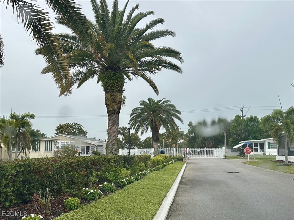 2 Bed ManufacturedHome for Sale in Fort Myers, FL, $84,000 — photo 31
