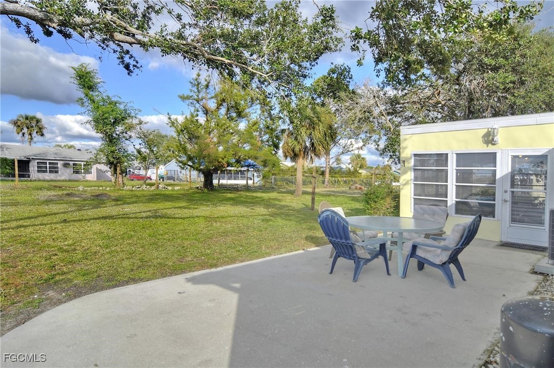 2 Bed SingleFamilyResidence for Sale in Port Charlotte, photo 31