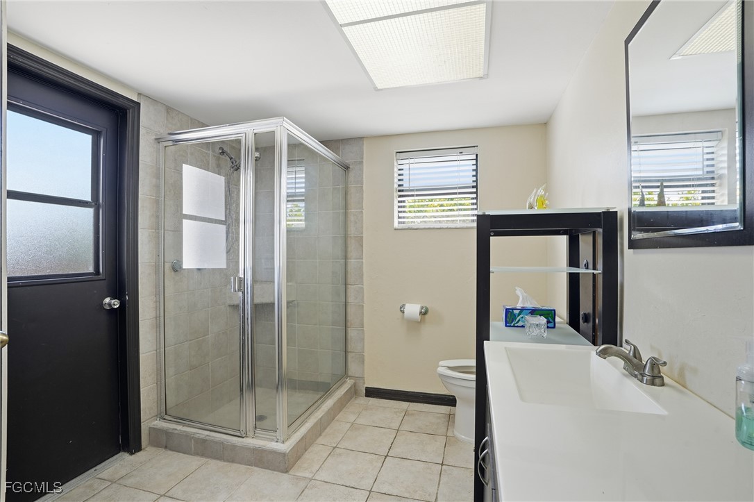 3 Bed Pool Home for Sale in Cape Coral, photo 31