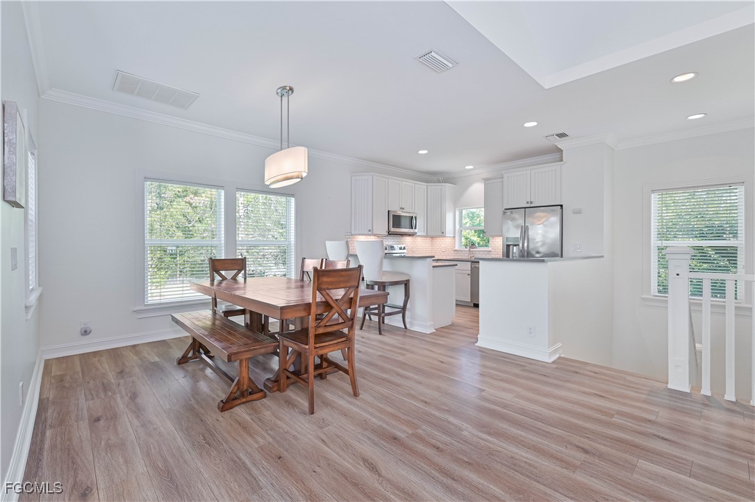 4 Bed Pool Home for Sale in Livingston Woods, FL, $7,500 — photo 31