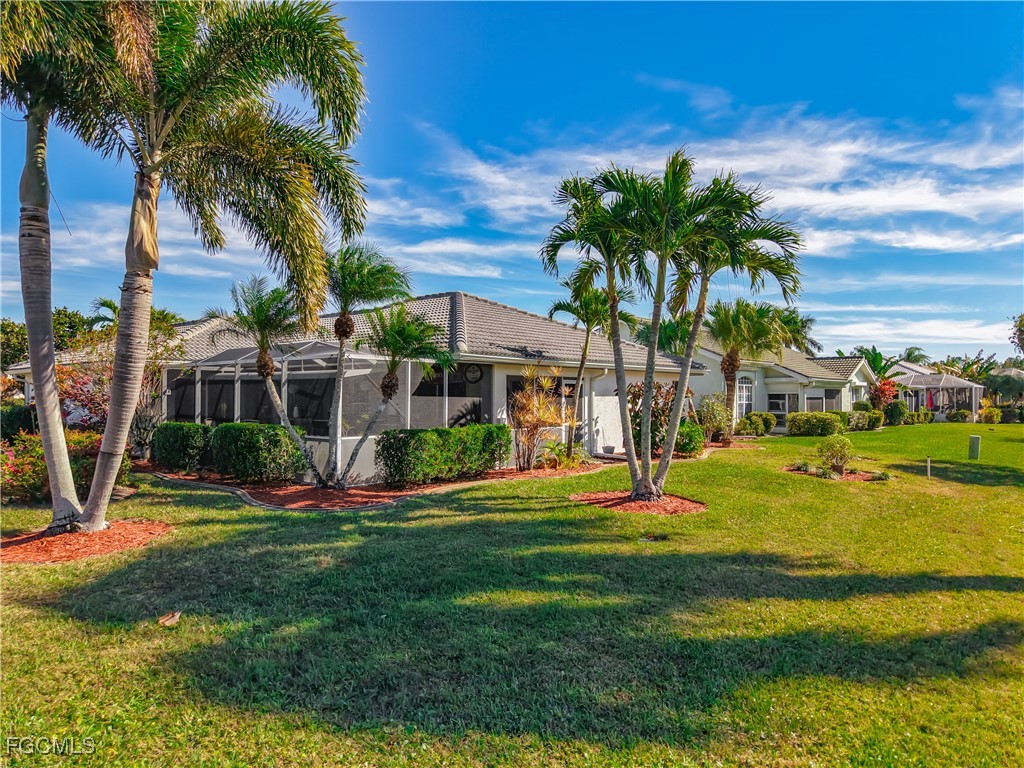 2 Bed SingleFamilyResidence for Sale in North Fort Myers, FL — photo 31