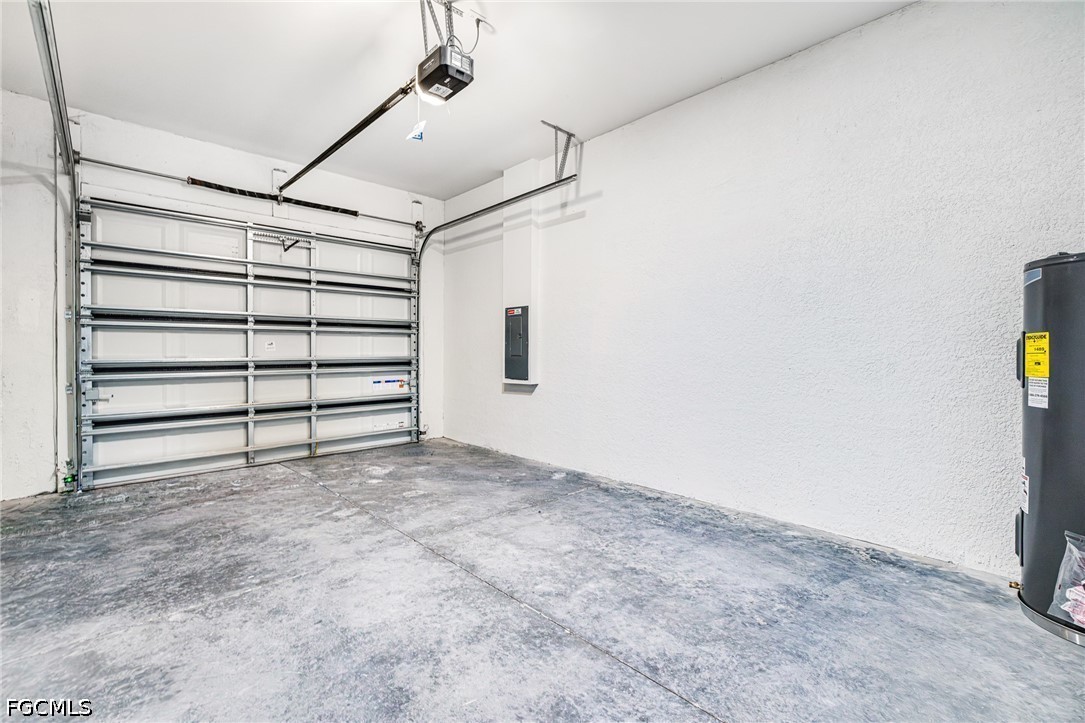 3 Bed SingleFamilyResidence for Sale in Lehigh Acres, photo 31