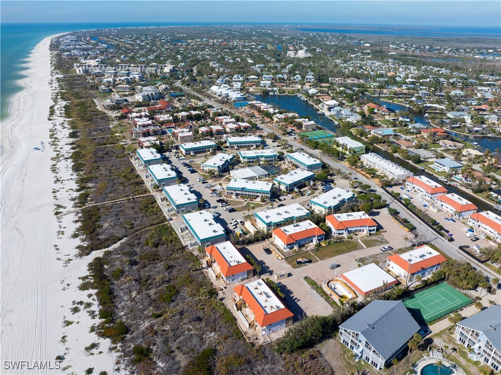 2 Bed Waterfront Home for Sale in Sanibel, photo 31