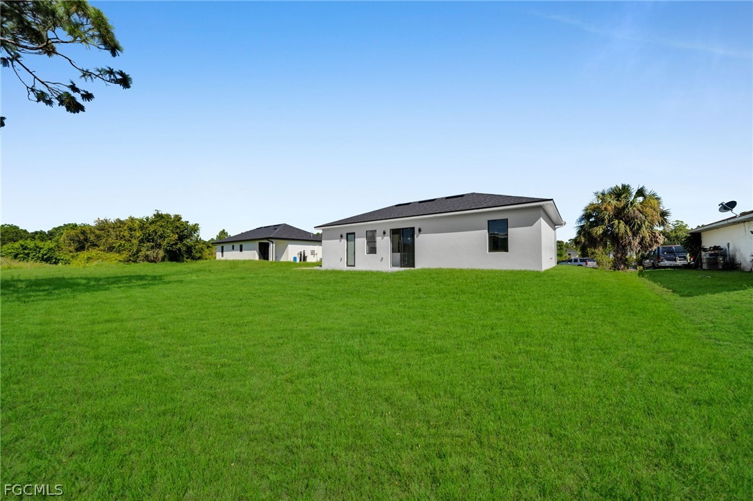 3 Bed SingleFamilyResidence for Sale in Lehigh Acres, photo 31