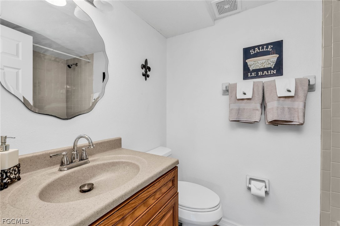 2 Bed Waterfront Home for Sale in Punta Gorda, FL, $275,000 — photo 31