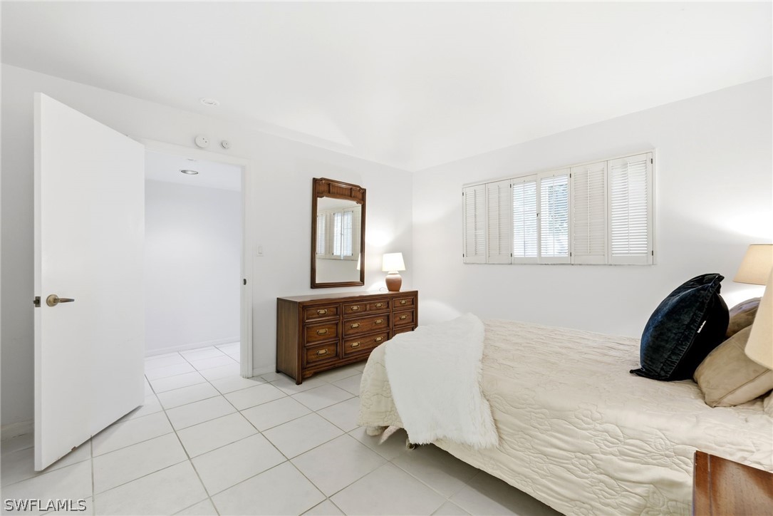 2 Bed Condominium for Sale in Naples, photo 31