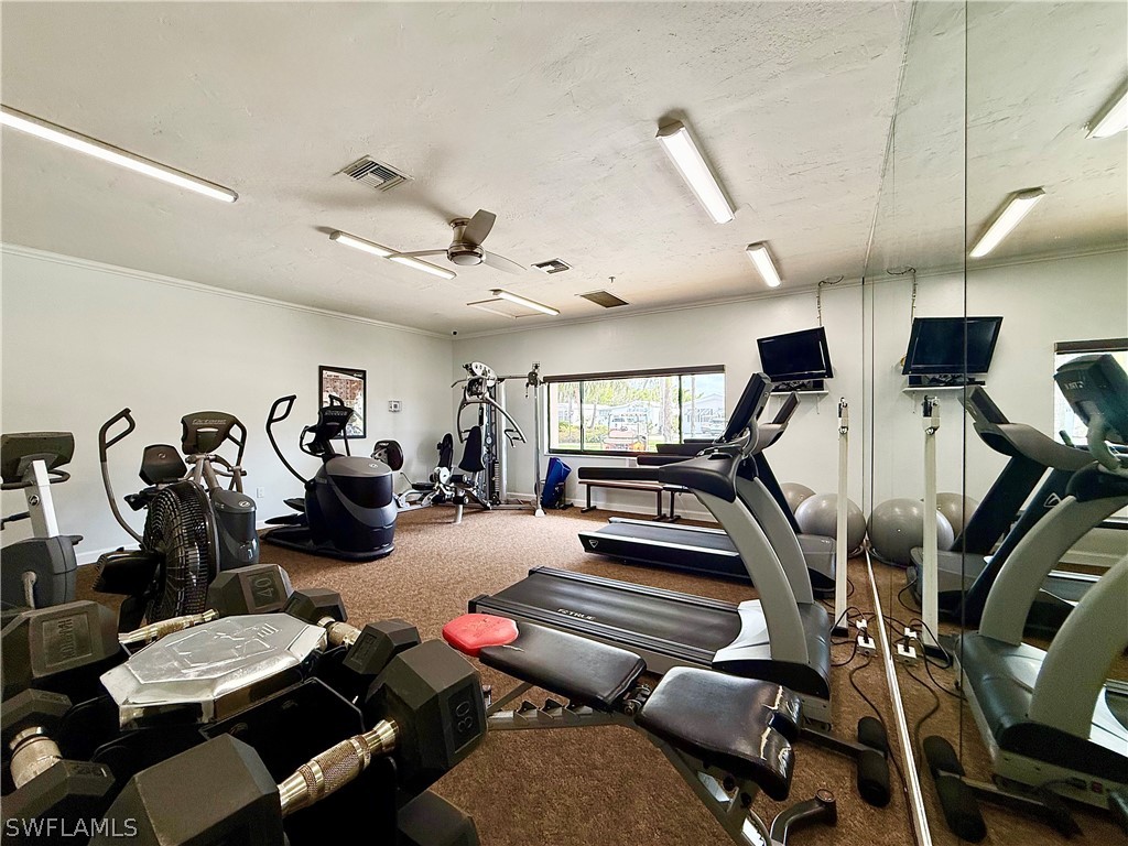 1 Bed ManufacturedHome for Sale in Naples, FL, $125,000 — photo 31