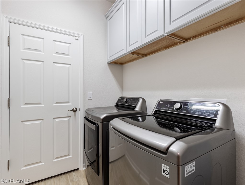 2 Bed Attached for Sale in Bella Terra, FL — photo 31
