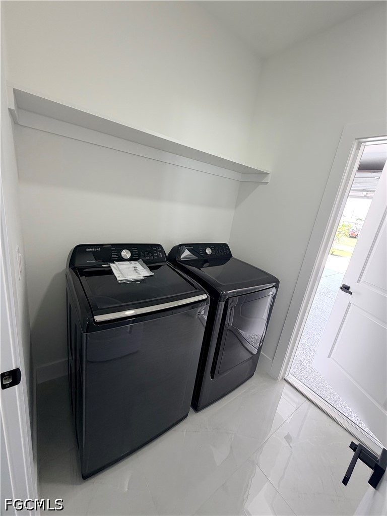 3 Bed SingleFamilyResidence for Sale in Cape Coral, photo 31