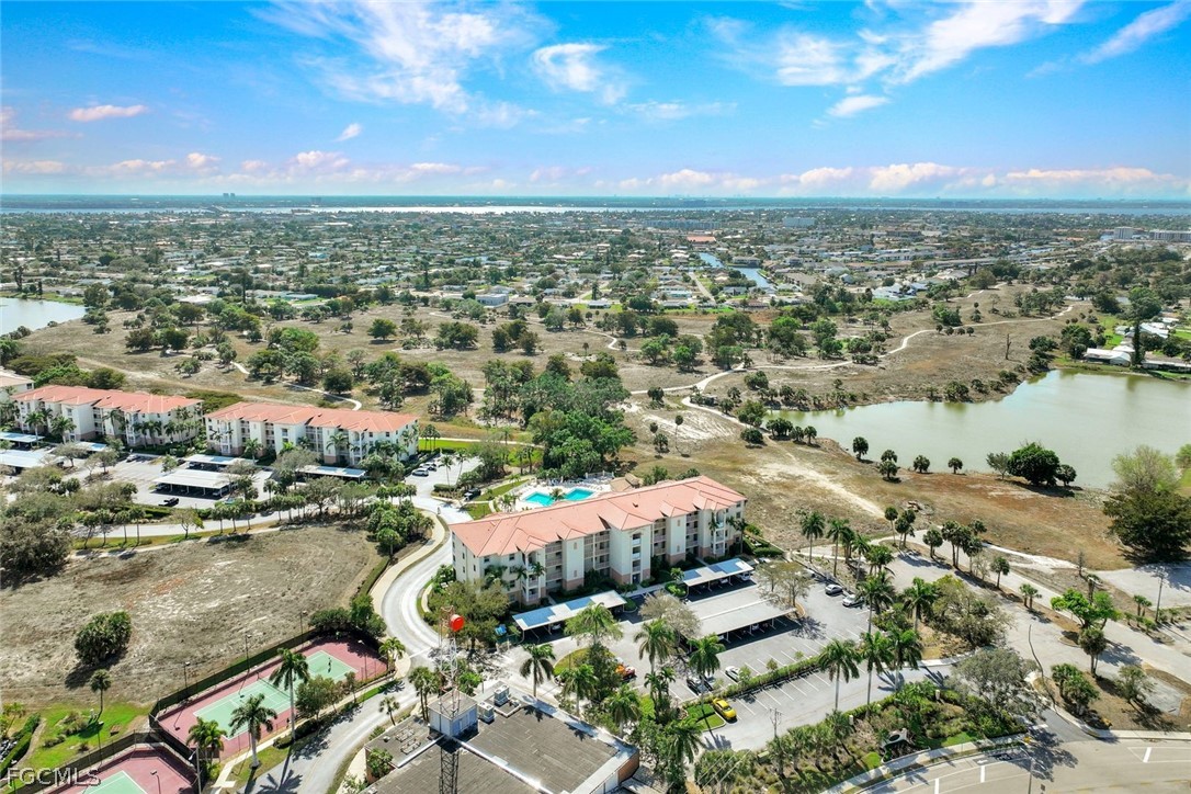 2 Bed Condominium for Sale in Clubhouse Villas, FL, $189,000 — photo 31