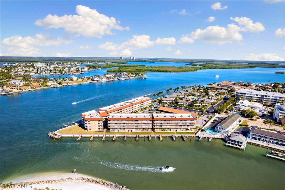 2 Bed Waterfront Home for Sale in Marco Island, photo 31