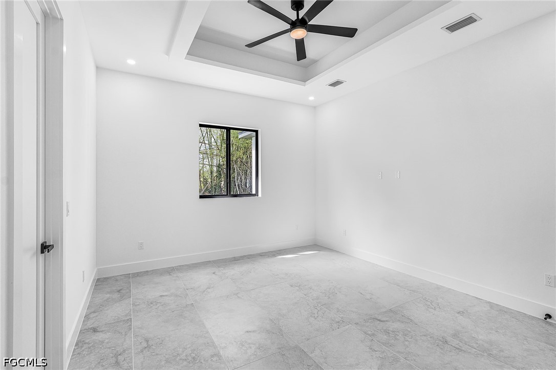 3 Bed SingleFamilyResidence for Sale in Lehigh Acres, photo 31