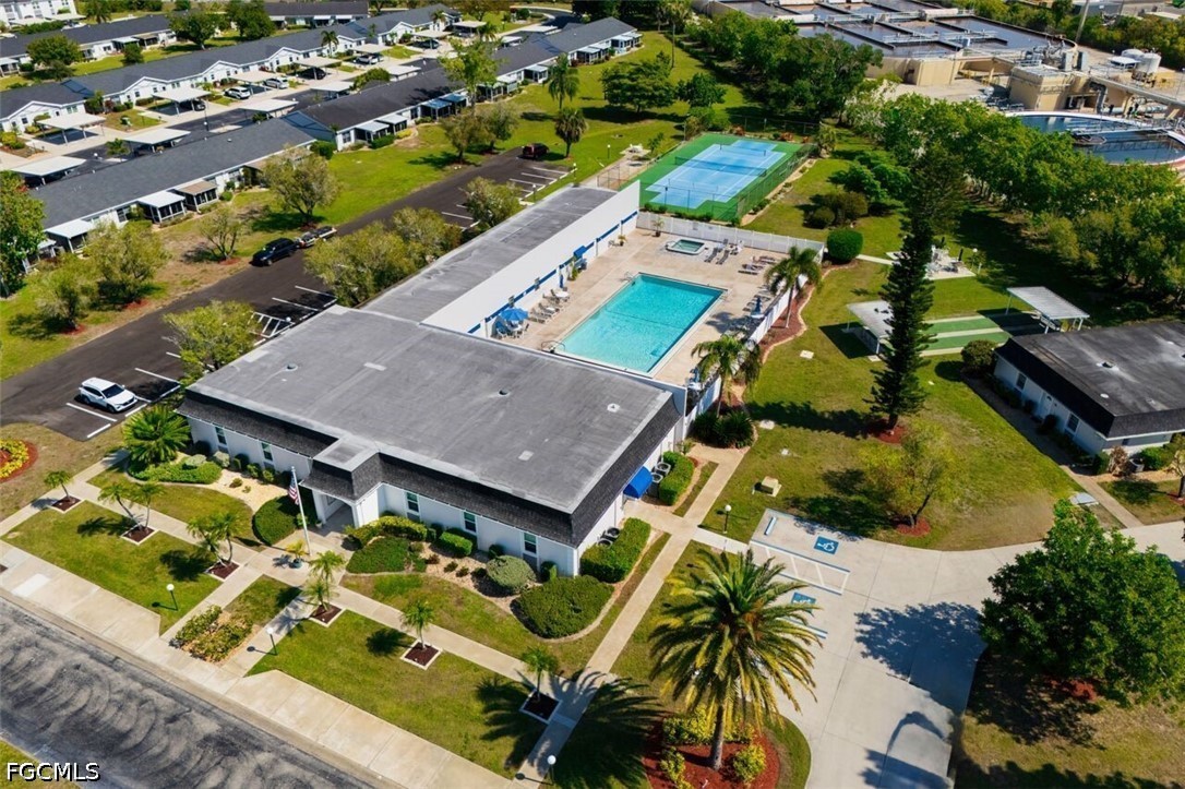 2 Bed Condominium for Sale in Fort Myers, FL, $94,900 — photo 31
