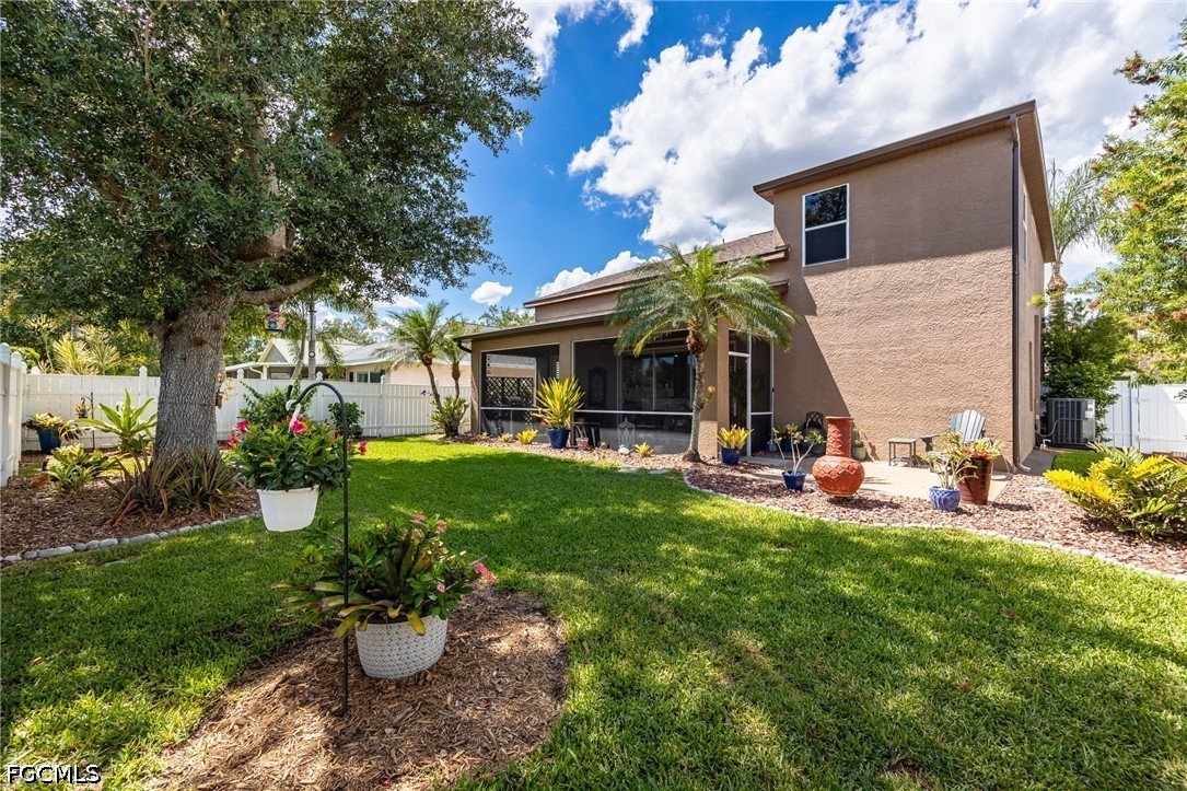 4 Bed SingleFamilyResidence for Sale in Cypress Cay, FL — photo 31