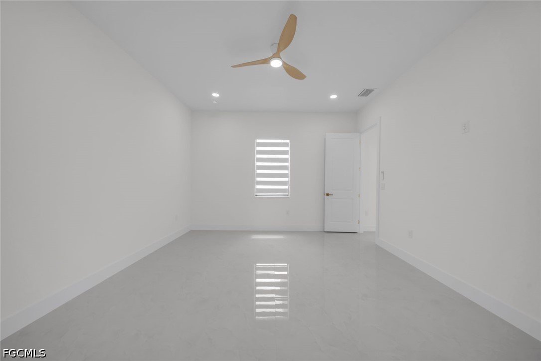 4 Bed SingleFamilyResidence for Sale in Lehigh Acres, photo 31