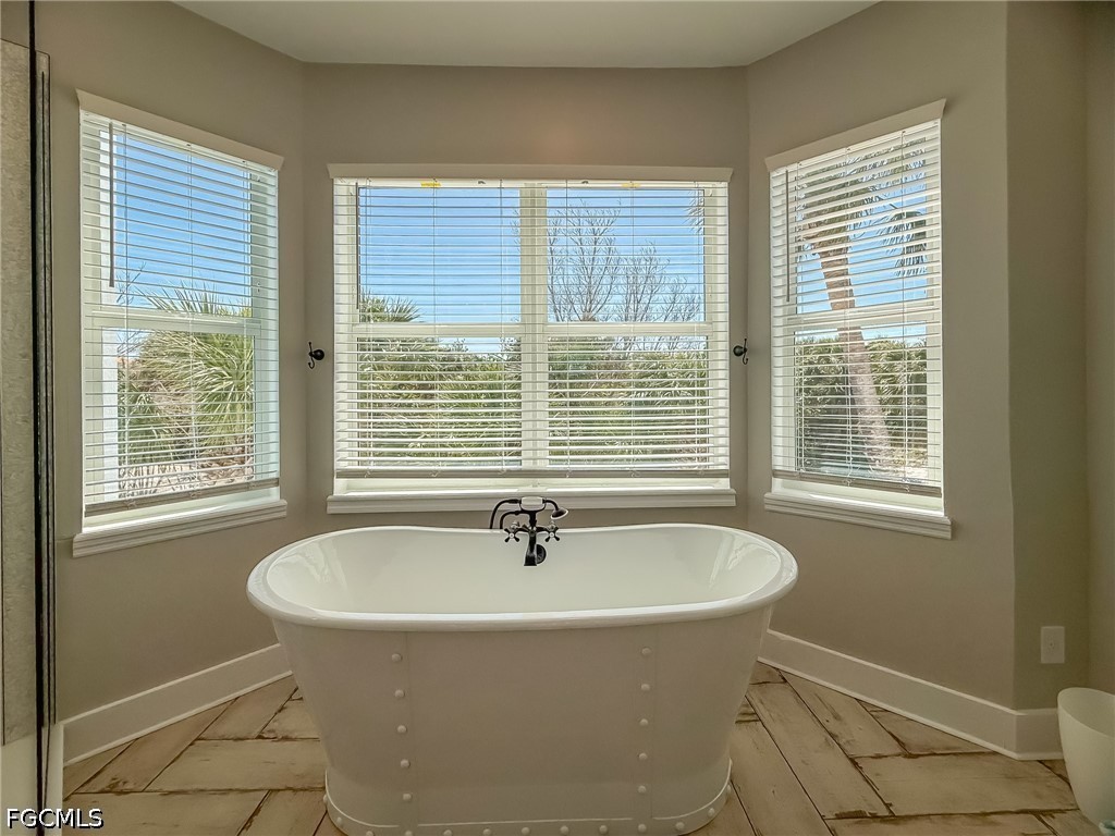 4 Bed Pool Home for Sale in Upper Captiva, photo 31