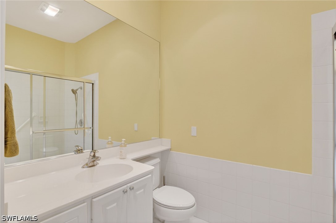3 Bed Pool Home for Sale in Island Walk, photo 31