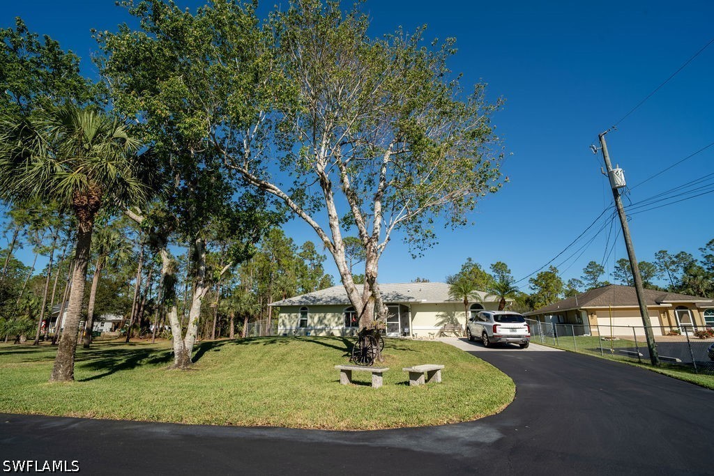 3 Bed SingleFamilyResidence for Sale in Naples, photo 31