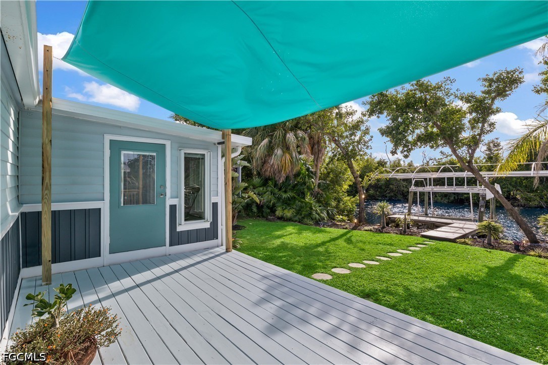 2 Bed Waterfront Home for Sale in Pine Island Cove, photo 31