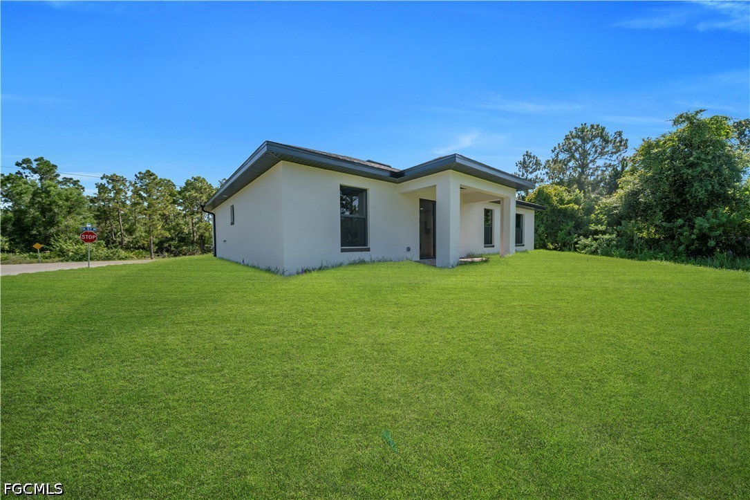 3 Bed SingleFamilyResidence for Sale in Lehigh Acres, photo 31