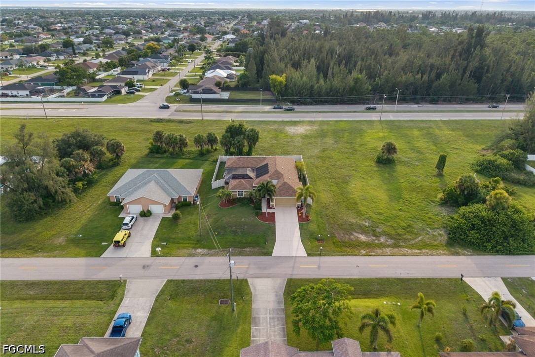 3 Bed Pool Home for Sale in Cape Coral, photo 31