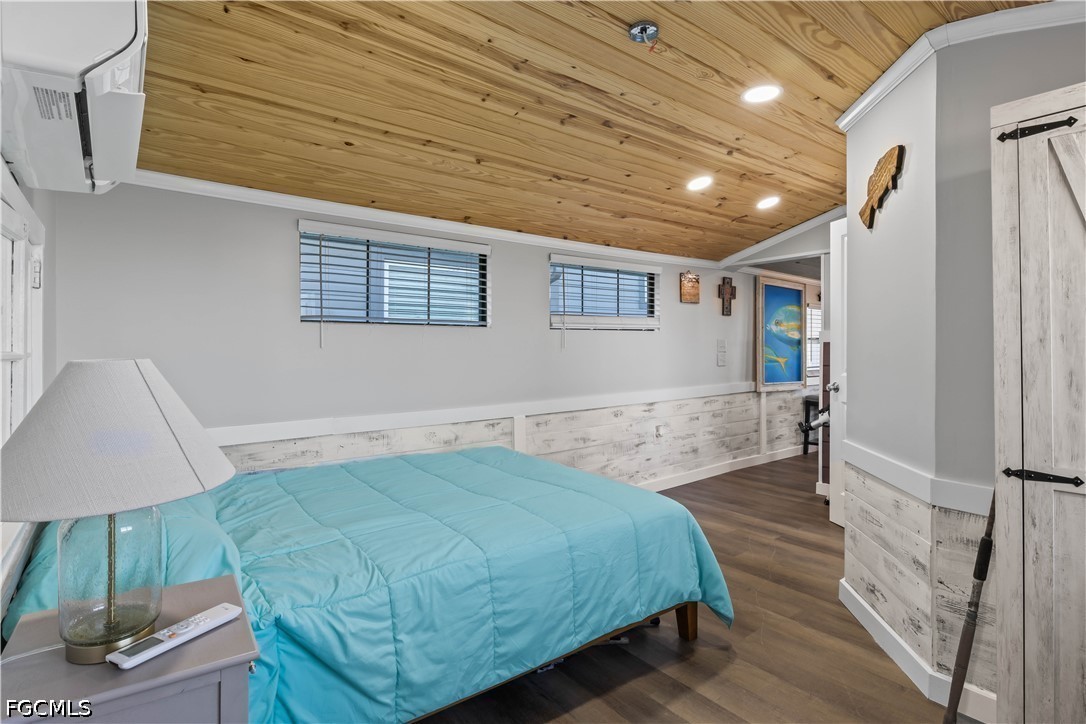 2 Bed Waterfront Home for Sale in Matlacha, FL, $399,900 — photo 31