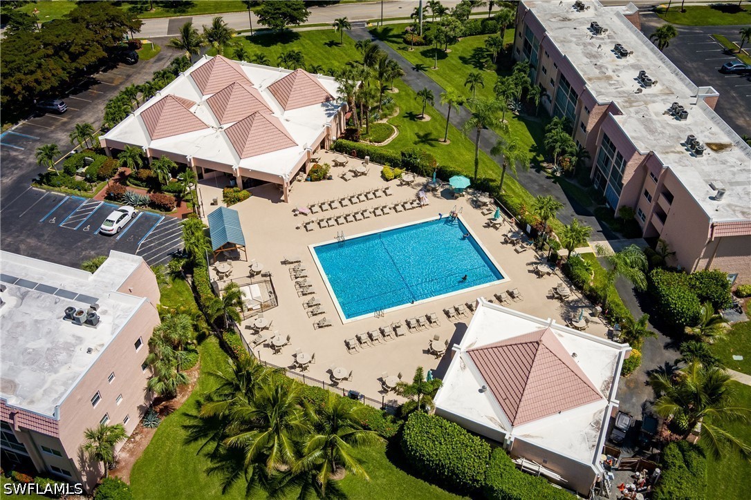 2 Bed Condominium for Sale in Naples, FL, $3,000 — photo 31