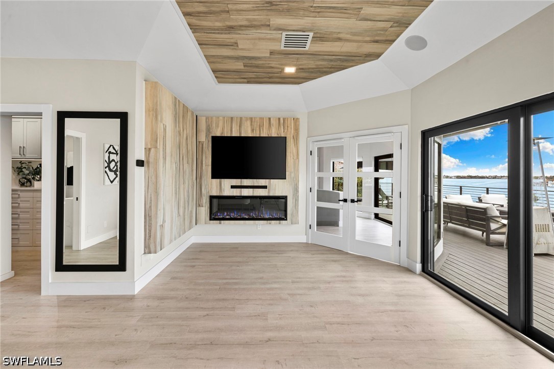 4 Bed Waterfront Home for Sale in Naples, FL, $5,395,000 — photo 31
