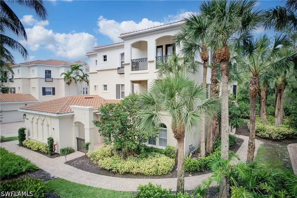 3 Bed Condominium for Sale in Naples, FL, $1,295,000 — photo 31