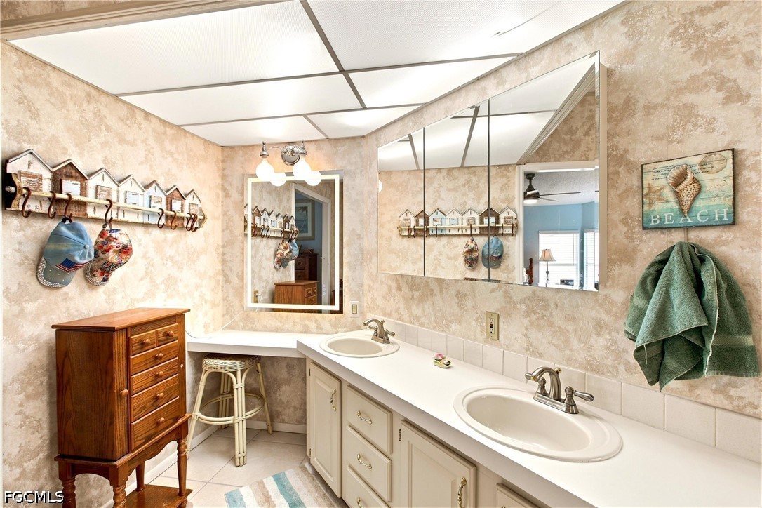 2 Bed Waterfront Home for Sale in North Fort Myers, FL — photo 31