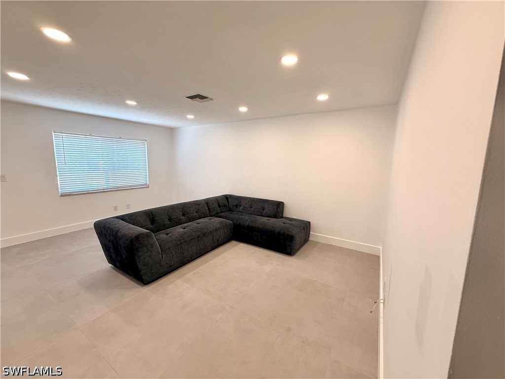 3 Bed SingleFamilyResidence for Sale in Naples, FL, $3,700 — photo 31