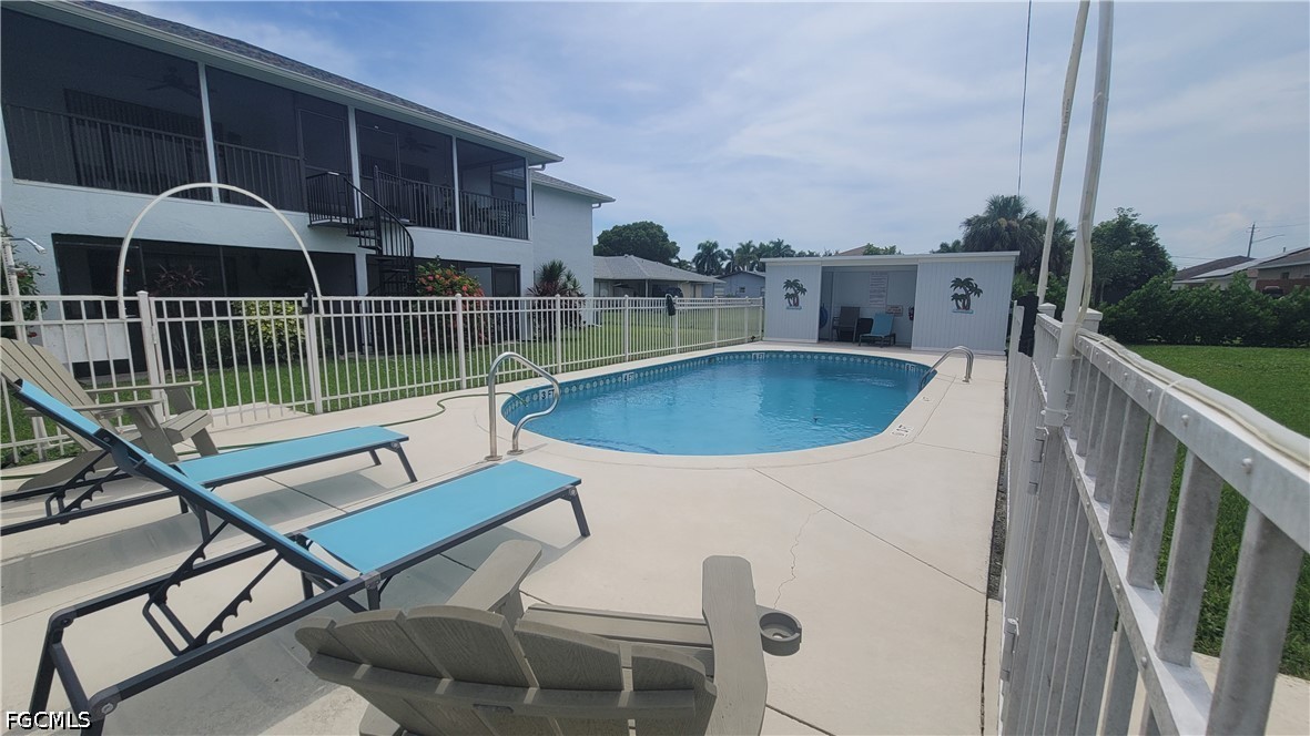 2 Bed Pool Home for Sale in Coral Keyes Condo, FL, $1,500 — photo 31
