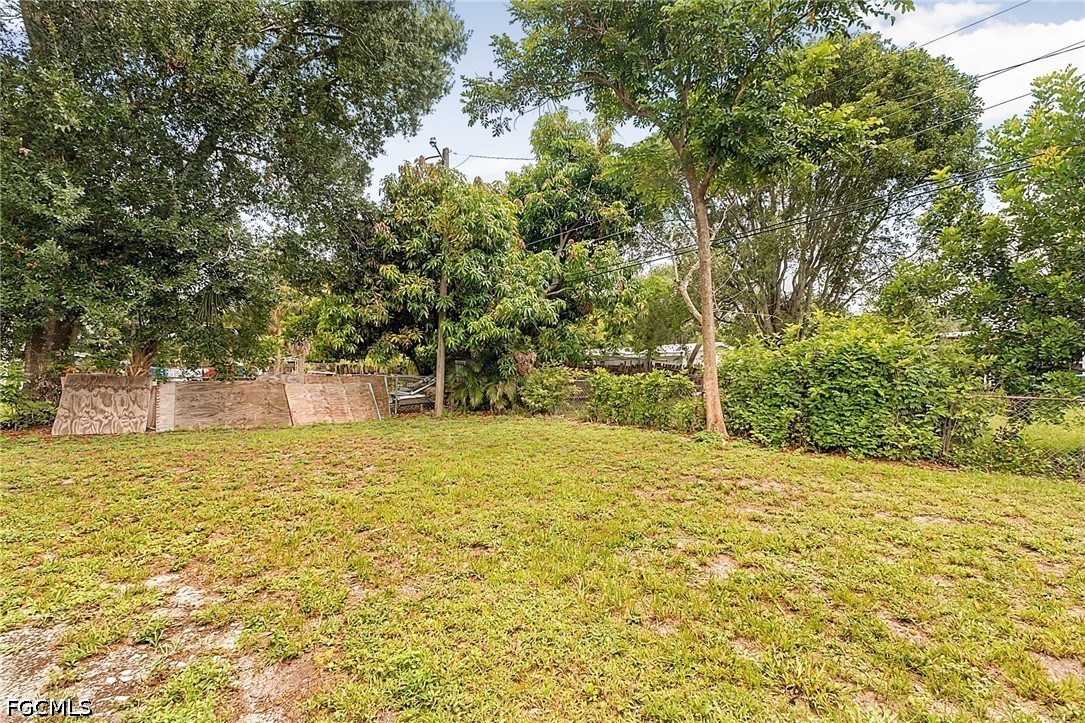 4 Bed SingleFamilyResidence for Sale in Rainbow Groves, photo 31